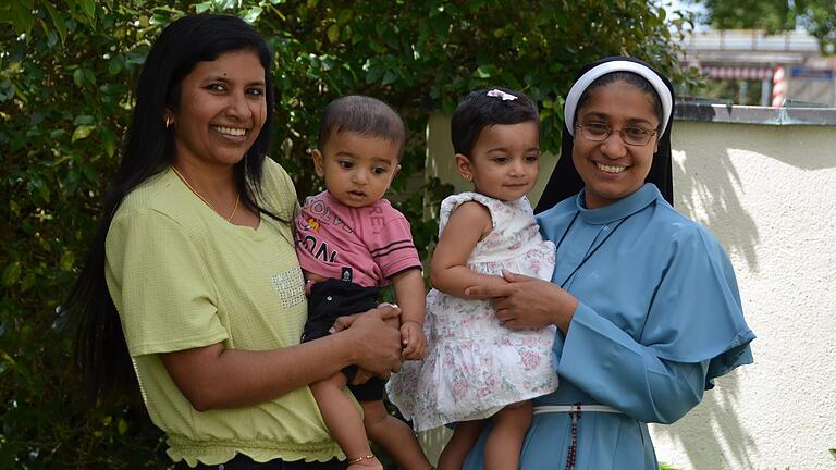 Sie sind schon längere Zeit in Deutschland und haben sich hier gut eingelebt: Betty Joseph (links) und Schwester Rosmintha. Sie sind schon längere Zeit in Deutschland und haben sich hier gut eingelebt: Betty Joseph (links) und Schwester Rosmintha.