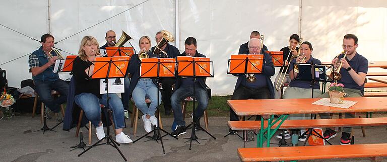 Für die musikalische Ausgestaltung und die Unterstützung des Gemeindegesangs sorgte der Posaunenchor Ermershausen.