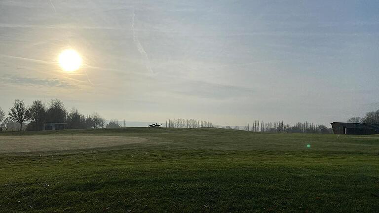 Am Morgen herrscht auf dem Gelände des Golfclubs eine besondere Atmosphäre.