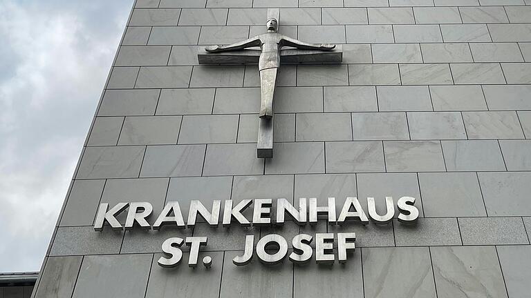 Die Schließung des Krankenhaus St. Josef in Schweinfurt sorgt auch im Netz für Wirbel.