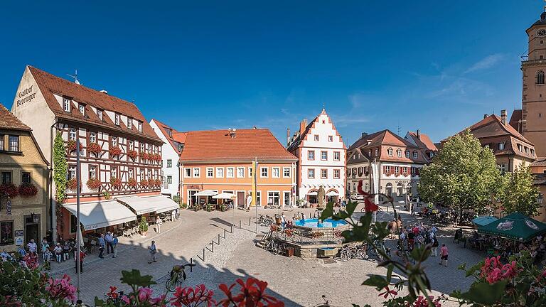 Zahlreichreiche Lokale und Hotels sind in der Volkacher Altstadt zu finden. Bei einigen haben die Betreiber gewechselt, andere sind neu eröffnet worden.