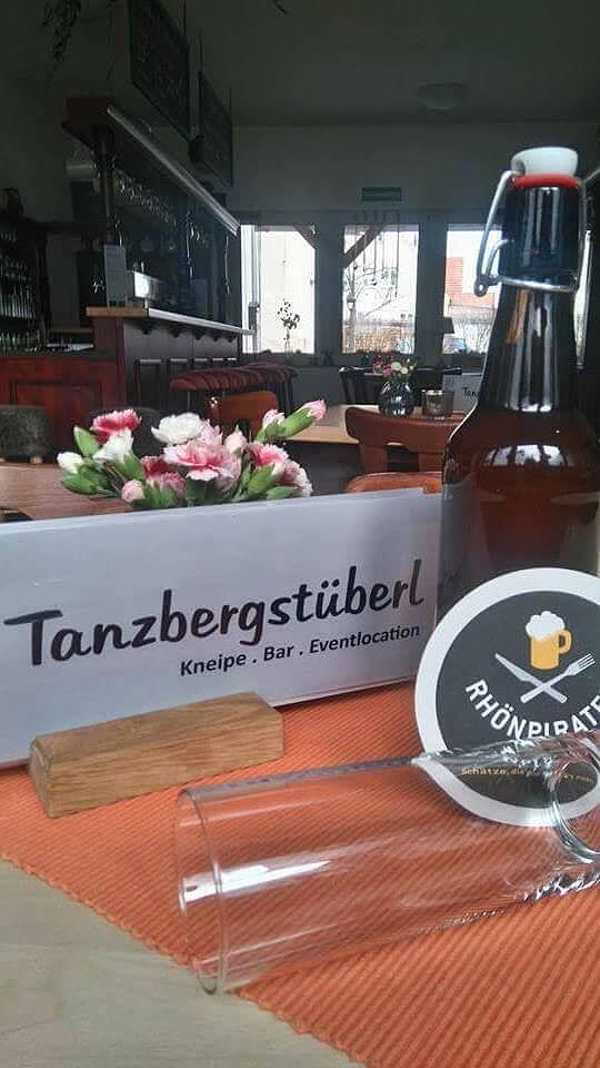 Zurzeit ist das Ostheimer Tanzbergstübler leider geschlossen. Doch das soll nicht so bleiben. Zurzeit ist das Ostheimer Tanzbergstübler leider geschlossen. Doch das soll nicht so bleiben.
