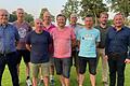 Im Bild die Führungsmannschaft des TSV zusammen mit Bürgermeister Christian Keller.