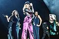 Zusammen auf der Bühne: Helene Fischer und Maria Voskania (links) während der &bdquo;Farbenspiel&ldquo;-Tour 2014. Auch bei der neuen Tournee, die im September beginnt, setzt der Schlagerstar auf fränkische Schützenhilfe.