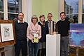 Die von der Hugo und Elly Goetz-Stiftung ausgezeichneten Preisträger des Jahres 2017 (von links): Zeichner Sebastian von Papp, Ursula Karl (Wärmestube), Holzkünstlerin Maria Boldt, Bernhard Christof (Wärmestube) und Maler Tobias Wyrczykowski.