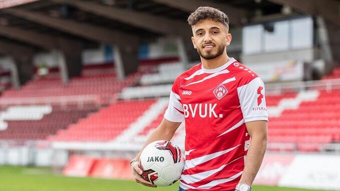 Dildar Atmaca trägt in der kommenden Saison das Kickers-Dress. Dildar Atmaca trägt in der kommenden Saison das Kickers-Dress.