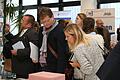 Wer ein Unternehmen gründet, braucht Geld - und viele Informationen. Unser Symbolbild entstand auf einer Gründermesse in Würzburg.