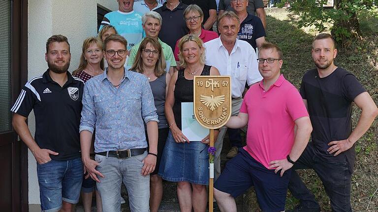 Ehrungen für 25-, 40- und 50-jährige Mitgliedschaft wurden im Rahmen des Grillfestes zum 60-jährigen Bestehen der DJK-Sondernau ausgesprochen.
