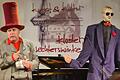 Sebastian Putz als Baron Lefuet (rechts) und Falk P. Ulke als dessen Diener rührten die Werbetrommel für das 'Junge Staatstheater'.