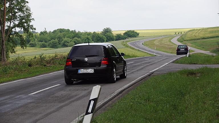 Ab nächsten Montag ist die Staatsstraße zwischen Dankenfeld und Schindelsee gesperrt, die Strecke wird komplett neu ausgebaut. Die neue Trasse soll weniger Kurven und Senken haben.