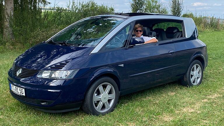 Mit diesem Avantime fahren Irene und Rigobert Ehrhardt – einem Van mit Seltenheitswert.