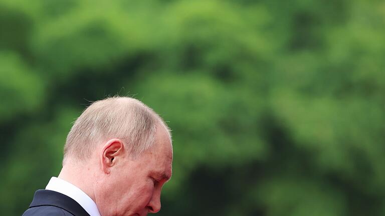 Wladimir Putin       -  Der russische Präsident Wladimir Putin hat Südkorea mit schweren Konsequenzen gedroht, falls das Land Waffen an die Ukraine liefern würde.