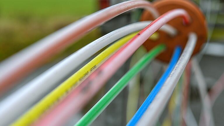Ausbau für schnelles Internet       -  So sehen Leerrohre aus, durch die die Glasfaserkabel für den schnellen Internetzugang gezogen werden.