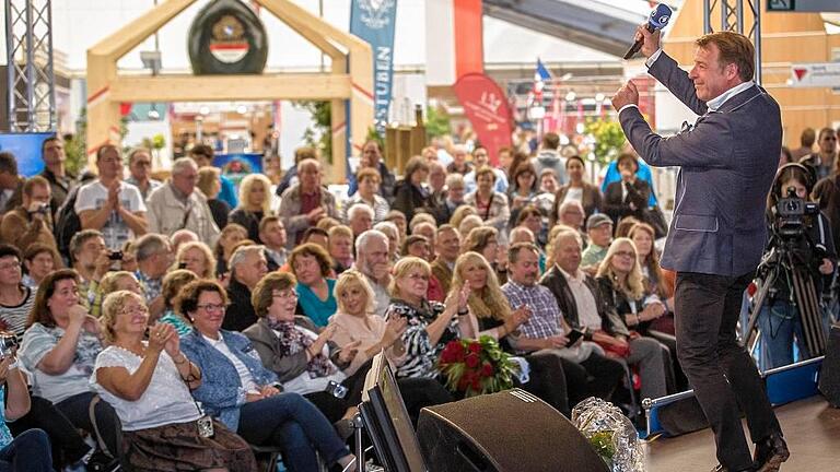 Erneut weniger Besucher auf der Mainfrankenmesse       -  Da half auch Stimmungskanone Patrick Lindner nicht: Die Mainrankenmesse hat erneut weniger Besucher angezogen.