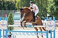 Vera Schmitt vom LRFV Dettelbach u.U., hier in der Springprüfung der Klasse M*, startete auf ihrem Pferd Nayeli 20 unter knapp 200 Reitern beim Kiliani Reit- und Springturnier.