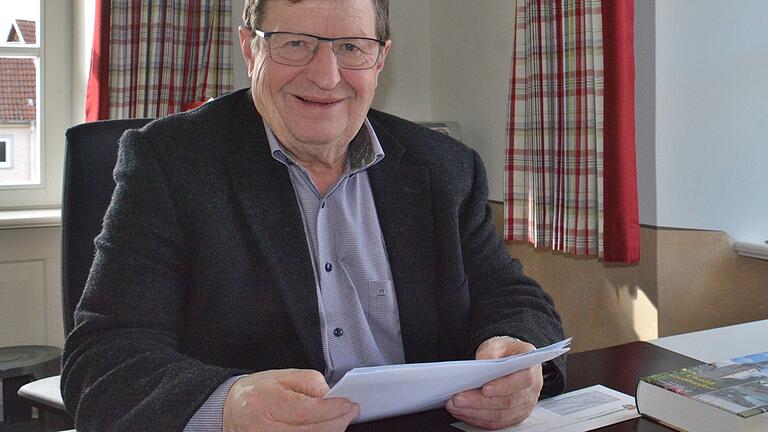 Seinen 70. Geburtstag begeht Josef Demar, Großbardorfer Bürgermeister und stellvertretender Landrat von Rhön-Grabfeld am Montag, 18. März. Die Gemeinde ehrt ihn mit einem Empfang. Seinen 70. Geburtstag begeht Josef Demar, Großbardorfer Bürgermeister und stellvertretender Landrat von Rhön-Grabfeld am Montag, 18. März. Die Gemeinde ehrt ihn mit einem Empfang.