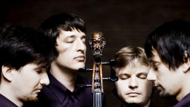 Das Apollon Musagète Quartett spielt am Samstag mit dem Bayerischen Kammerorchester Bad Brückenau beim Sommerkonzert 'Traumdeuter'. Foto: Marco Broggreve       -  Das Apollon Musagète Quartett spielt am Samstag mit dem Bayerischen Kammerorchester Bad Brückenau beim Sommerkonzert 'Traumdeuter'. Foto: Marco Broggreve