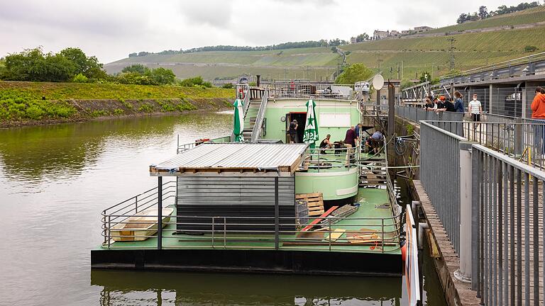 'Das Boot' ist nach einem Monat wieder am Alten Hafen eingelaufen.