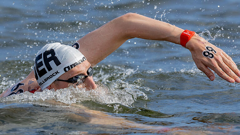 Florian Wellbrock.jpeg       -  Zahleiche Wettkämpfe wird es im Schwimmen bei Olympia 2024 geben. Florian Wellbrock ist 2021 in Tokio erfolgreich gewesen - wie läuft es 2024? Hier gibt es alle Infos rund um Termine, Zeitplan und Übertragung vom Schwimmen bei Olympia 2024.