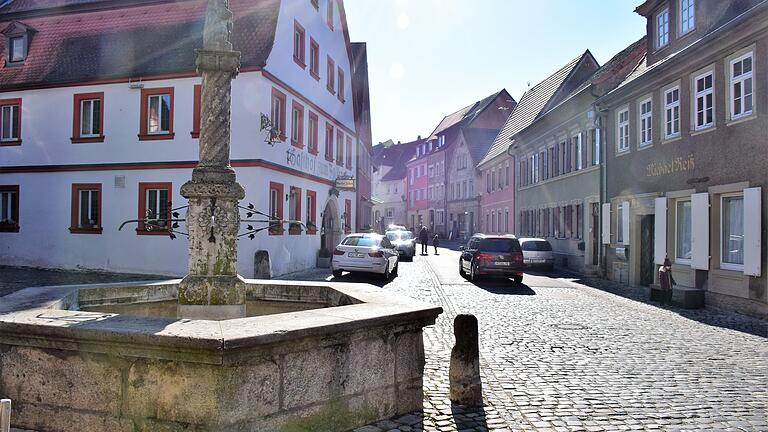 Die Altstadt von Mainbernheim lädt zum Verweilen ein. Die Altstadt von Mainbernheim lädt zum Verweilen ein.