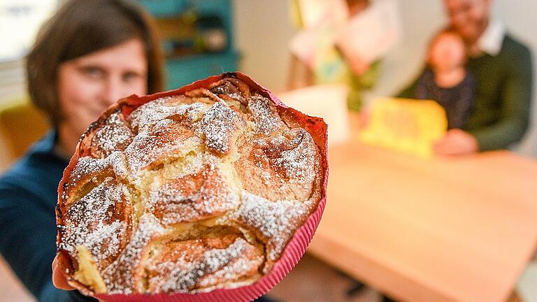 Ein &bdquo;Zehn-Jahres-Abo für selbstgebackenen Kuchen&ldquo; bietet Familie B. unter anderem für die Vermittlung eines Hauses im Frauenland.