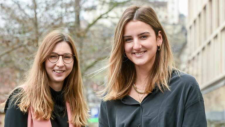 Es gibt einen Wechsel in der Leitung der Lokalredaktion Würzburg: Sophia Scheder (rechts) folgt auf Julia Back als stellvertretende Redaktionsleitung.
