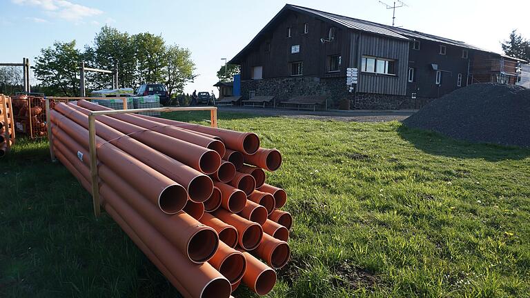 Die Kissinger Hütte wird an den Kanal in Langenleiten angeschlossen. Mit dem Bau soll es zügig losgehen.