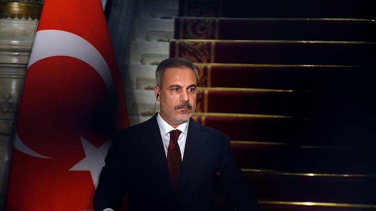 Türkeis Außenminister Fidan - Der türkische Außenminister Hakan Fidan wird an dem Krisengipfel in Jordanien teilnehmen. (Archivbild) Türkeis Außenminister Fidan - Der türkische Außenminister Hakan Fidan wird an dem Krisengipfel in Jordanien teilnehmen. (Archivbild)