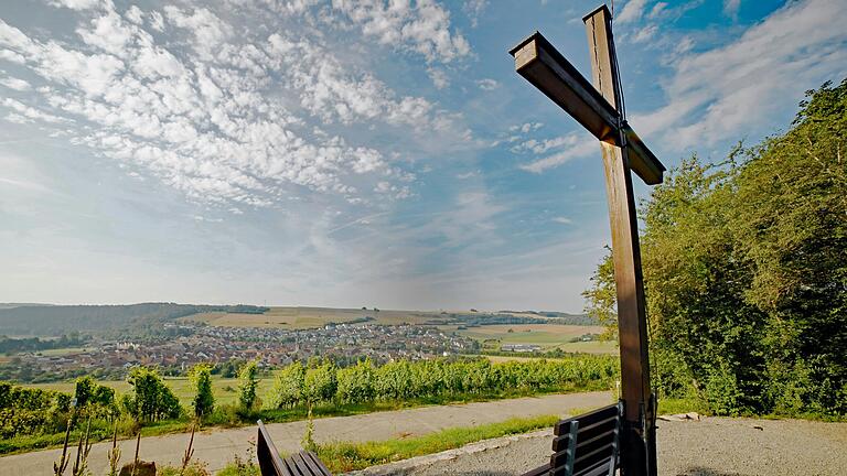 Der Grillplatz auf dem Stettener Brückberg ist einer der vielen schönen Aussichtspunkte im Landkreis Main-Spessart.