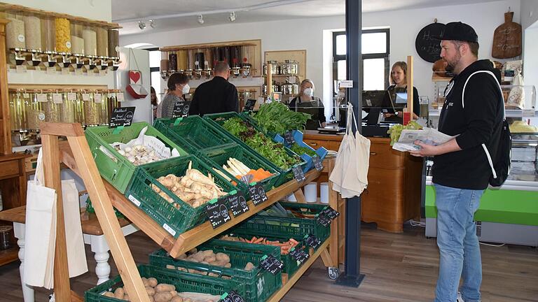 Saisonales Bio-Gemüse und -Obst aus der Region gibt es im Unverpackt-Laden in Werneck.