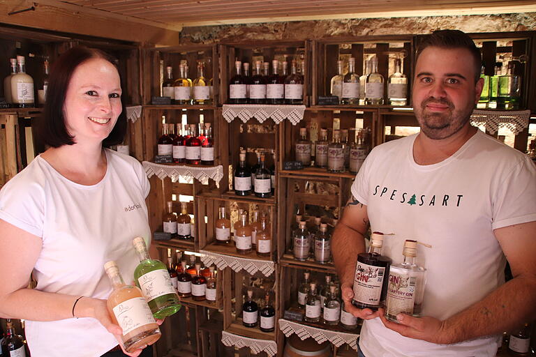 Umgestaltet und neu eingerichtet: der Verkaufsraum der Brennerei Staab in Partenstein, in dem Isabel Staab und ihr Mann Andreas ihre Spirituosen feilbieten.&nbsp;