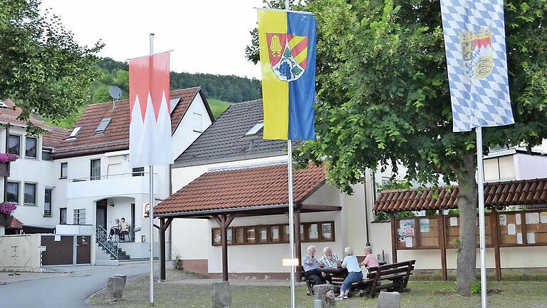 Roland Herterich befürchtet eine Verödung des Ortskerns, wenn weitere Siedlungsflächen am Ortsrand ausgewiesen werden.  Archivfoto: Nicolas Thoma       -  Roland Herterich befürchtet eine Verödung des Ortskerns, wenn weitere Siedlungsflächen am Ortsrand ausgewiesen werden.  Archivfoto: Nicolas Thoma