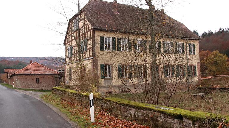 Alles wieder auf Anfang? Die Pläne des Freistaats für ein Eichenzentrum im Hofgut Erlenfurt bleiben im Dunkeln. Jetzt soll ein 'Gesamtkonzept' für den Nationalpark-Ersatz im Spessart entstehen.