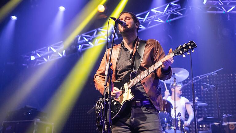 Über 2000 Fans besuchten das Konzert von Wanda in der Posthalle in Würzburg. Über 2000 Fans besuchten das Konzert von Wanda in der Posthalle in Würzburg.