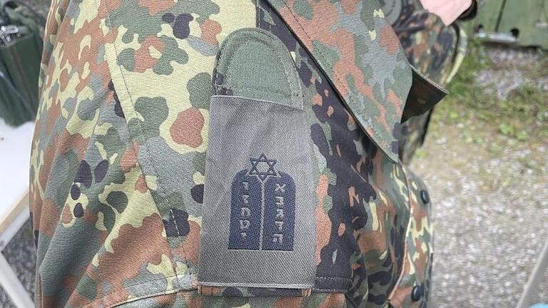 Die Schulterklappen der jüdischen Militärseelsorge - Die Schulterklappen der jüdischen Militärseelsorge Die Schulterklappen der jüdischen Militärseelsorge - Die Schulterklappen der jüdischen Militärseelsorge