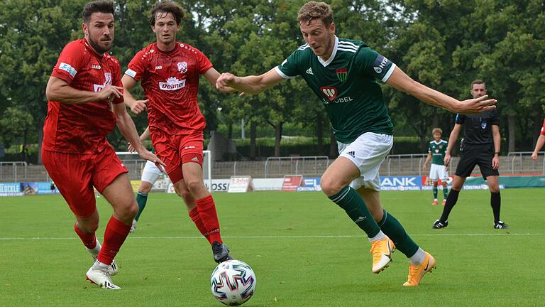 Machte ein überragendes Spiel beim Startelf-Debüt gegen den TSV Rain: Meris Skenderovic (rechts). Er war an allen vier Treffern des FC 05 Schweinfurt vor der Pause beteiligt.