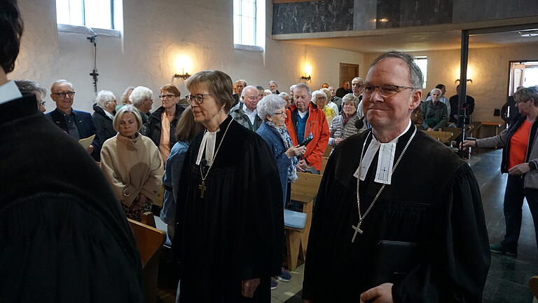 Regionalbischöfin Gisela Bornowski und Dekan Till Roth nahmen am Jubiläumsgottesdienst zum 100-jährigen Bestehen des Posaunenchors Bad Brückenau teil. - Regionalbischöfin Gisela Bornowski und Dekan Till Roth nahmen am Jubiläumsgottesdienst zum 100-jährigen Bestehen des Posaunenchors Bad Brückenau teil. Regionalbischöfin Gisela Bornowski und Dekan Till Roth nahmen am Jubiläumsgottesdienst zum 100-jährigen Bestehen des Posaunenchors Bad Brückenau teil. - Regionalbischöfin Gisela Bornowski und Dekan Till Roth nahmen am Jubiläumsgottesdienst zum 100-jährigen Bestehen des Posaunenchors Bad Brückenau teil.