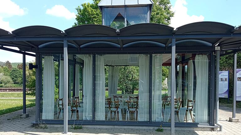 Der Hochzeitspavillon in Himmelstadt wurde neu gestaltet. Der Hochzeitspavillon in Himmelstadt wurde neu gestaltet.