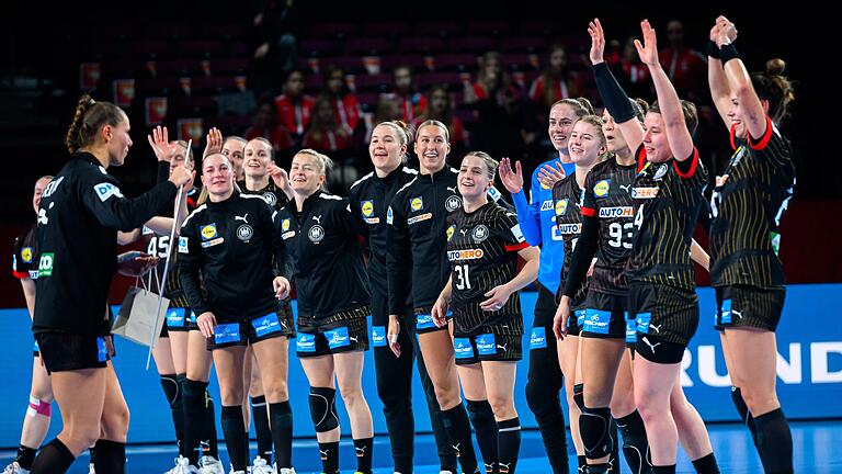 Schweiz - Deutschland - Die deutschen Handballerinnen wollen bei der EM auch gegen Titelanwärter Dänemark jubeln. Schweiz - Deutschland - Die deutschen Handballerinnen wollen bei der EM auch gegen Titelanwärter Dänemark jubeln.