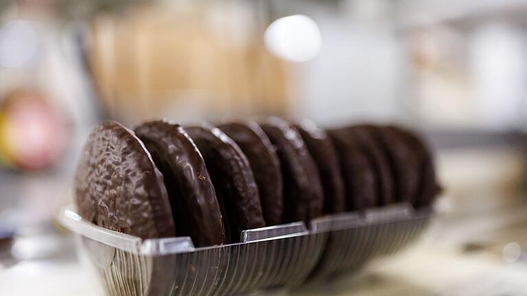 Lebkuchen       -  Aktueller Check der Stiftung Warentest: 39 von 49 untersuchten Lebkuchen, Spekulatius und Vanillekipferln enthielten nur sehr wenig Acrylamid.