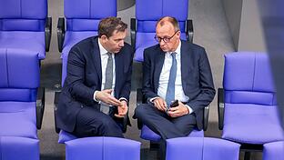 Lars Klingbeil und Friedrich Merz       -  Vielleicht bald Vize und Kanzler?: Die Vorsitzenden von SPD und CDU, Lars Klingbeil und Friedrich Merz. (Archivbild)