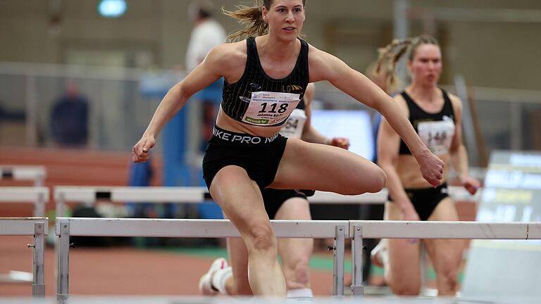 Johanna Büchs (Diebach/LG Main Spessart) gewann bei den Bayerischen Meisterschaften den Titel über die 60 Meter Hürden der Frauen. - Johanna Büchs (Diebach/LG Main Spessart) gewann bei den Bayerischen Meisterschaften den Titel über die 60 Meter Hürden der Frauen. Johanna Büchs (Diebach/LG Main Spessart) gewann bei den Bayerischen Meisterschaften den Titel über die 60 Meter Hürden der Frauen. - Johanna Büchs (Diebach/LG Main Spessart) gewann bei den Bayerischen Meisterschaften den Titel über die 60 Meter Hürden der Frauen.
