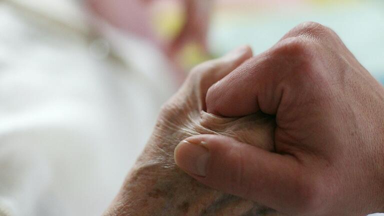 'Du fühlst dich nie alleingelassen' – das sagte Laszlo Ruppert über die Betreuung auf der Palliativstation des Josef-Krankenhauses. 'Du fühlst dich nie alleingelassen' – das sagte Laszlo Ruppert über die Betreuung auf der Palliativstation des Josef-Krankenhauses.