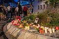 Am Sonntagabend haben sich zahlreiche Menschen am Haugerkirchplatz in Würzburg versammelt, um Abschied von ihrem Freund, Familienmitglied und Bekannten zu nehmen.