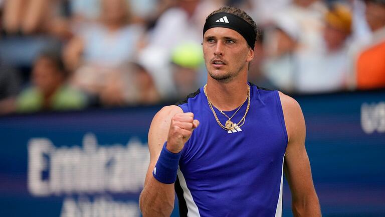 ATP-Tour - US Open - Alexander Zverev bejubelt den Einzug in die dritte Runde. ATP-Tour - US Open - Alexander Zverev bejubelt den Einzug in die dritte Runde.
