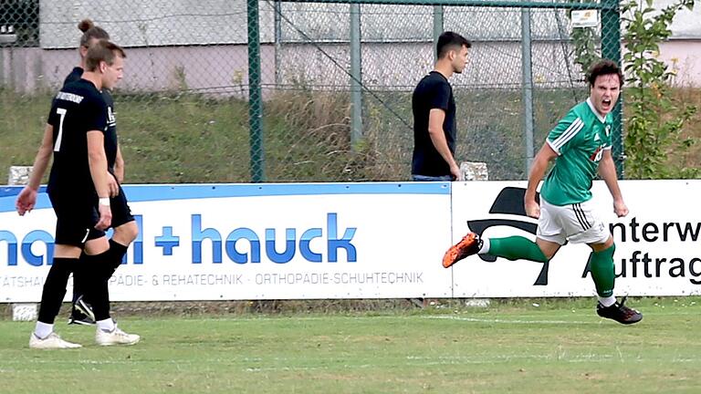 Für alle vier Tore des FC Sand in dieser Saison verantwortlich: Tobias Burger (rechts) freut sich auf das Derby gegen die DJK Dampfach.