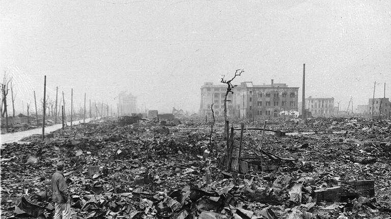 Friedensnobelpreis - Bekanntgabe - Auf die japanischen Städte Hiroshima und Nagasaki wurden 1945 Atombomben abgeworfen. (Archivbild) Friedensnobelpreis - Bekanntgabe - Auf die japanischen Städte Hiroshima und Nagasaki wurden 1945 Atombomben abgeworfen. (Archivbild)
