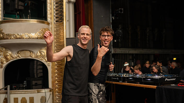 Mag auch Elektro-Beats: Intendant Alexander Steinbeis (links). - Mag auch Elektro-Beats: Intendant Alexander Steinbeis (links). Mag auch Elektro-Beats: Intendant Alexander Steinbeis (links). - Mag auch Elektro-Beats: Intendant Alexander Steinbeis (links).