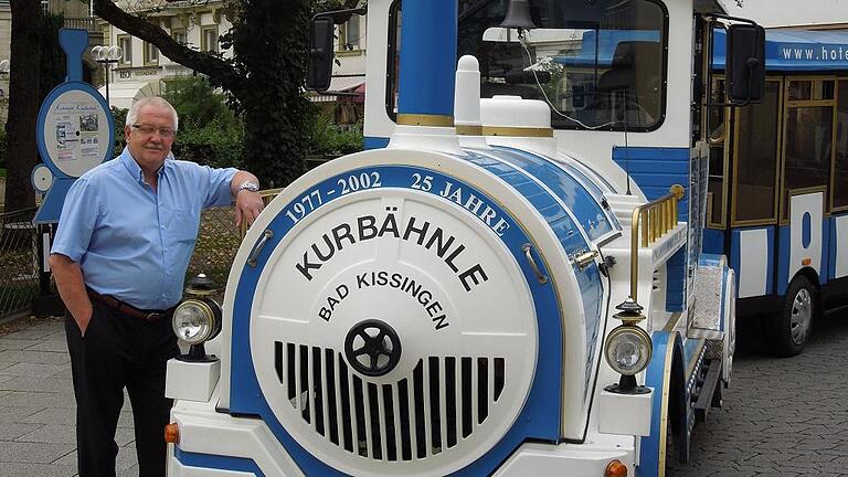 Eng verwachsen: GmbH-Geschäftsführer Hans-Jürgen Kämmerer und das Kurbähnle. Eng verwachsen: GmbH-Geschäftsführer Hans-Jürgen Kämmerer und das Kurbähnle.