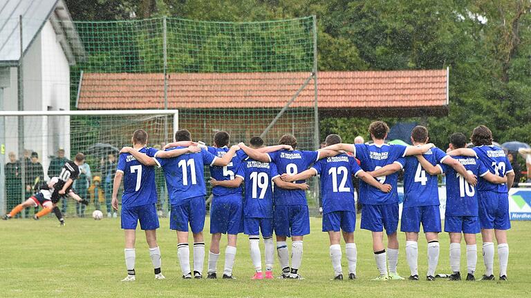 Dieses Elfmeterschießen fand nicht in der Bayernliga Nord oder Landesliga Nordwest, sondern Ende Mai in der Kreisklassen-Relegation zwischen der (SG) Burgwallbach/Leutershausen und der (SG) Hendungen-Sondheim/Grabfeld im Fußball-Kreis Rhön statt.